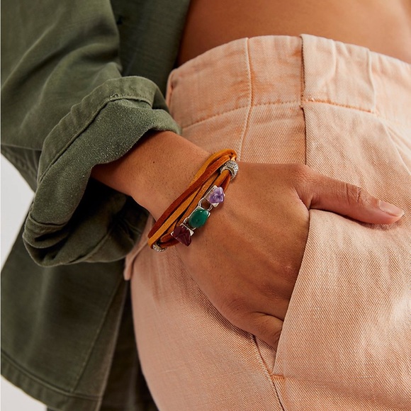 Free People Jewelry - Free People Cameo Bracelet